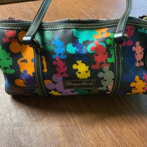 Disney Dooney &Bourke barrel bag (broken zipper